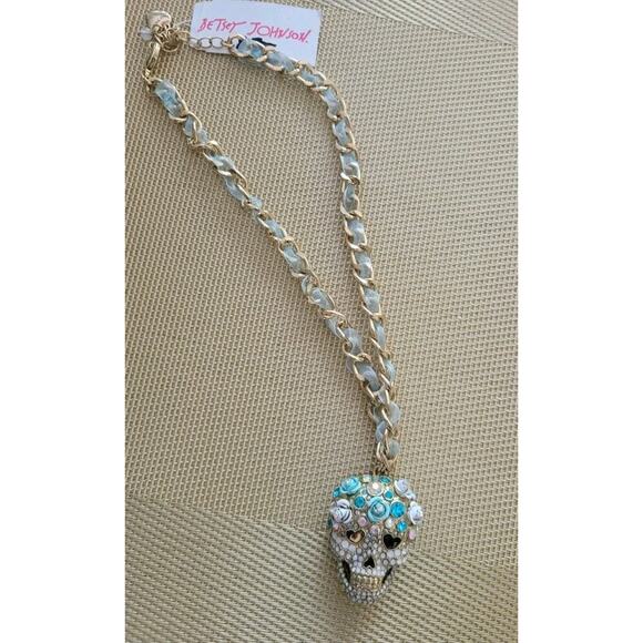 Betsey Johnson Rhinestone Enamel Ivory Ribbon Sugar Skull Choker Necklace NWT - Picture 3 of 3